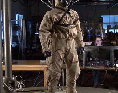 《PETMAN》終結者的原型現在活跳跳走路給你看~ 