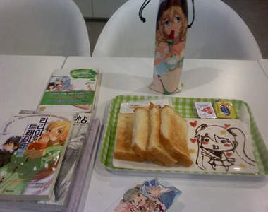 韓國《動漫咖啡廳》其實這裡也有女僕唷>///<