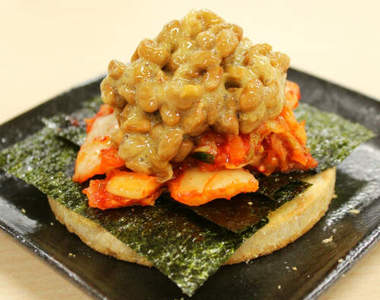 沖繩國民零食《鹽仙貝》真的配什麼都好吃嗎?