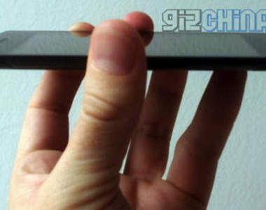 史上最薄5.6mm菜刀手機即將問世 夏天拿來切西瓜剛剛好~(誤)