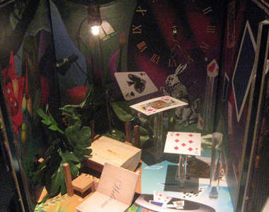 《大人的愛麗絲夢遊仙境》迷宮國的愛麗絲