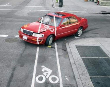 你有注意過旁邊的車子,好像那裡怪怪的嗎?