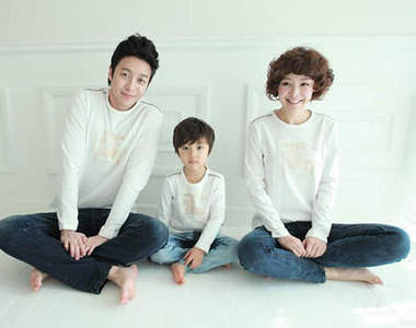 韓國《網拍親子裝TOP5》其實都在看小正太>///<