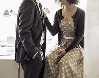 辦公室的推倒遊戲　你有幻想過跟同事摸摸抓抓嘛！？