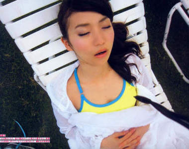 《AKB48友攝寫真集》成員自拍的幕後更可愛~