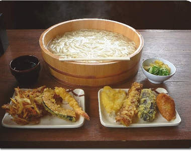 日本《超大碗烏龍麵》突然覺得肚子好重