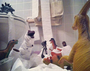 救命～我家有恐龍在搗蛋......咦？