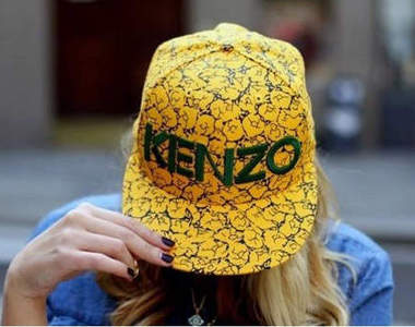 今夏必備《平沿帽》大家也來一頂吧（眨眼）