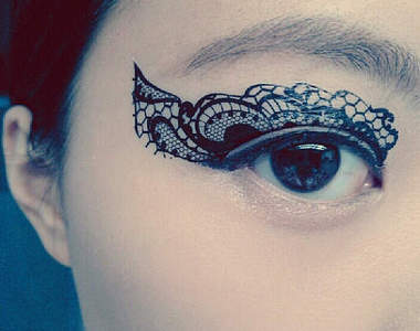 《眼彩紋身貼》縮短PARTY前彩妝時間的超便利小物