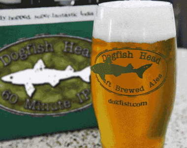 超逗趣《動態啤酒Logo》 愈看愈捨不得喝了啦~(盯) 