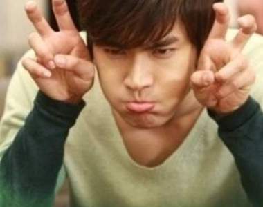 《韓星撒嬌照》我這樣有可愛嗎（啾咪）