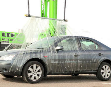 膠帶能拉起車車　這麼扯的事情今天就給你個膠帶