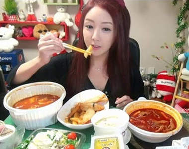 《超會吃BJ》正妹大胃王Diva上節目 高收入連主持人都驚訝
