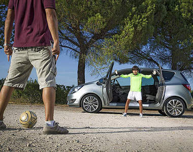 小改款《Opel Meriva》原來車門還可以這樣用(筆記)