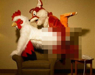 人偶《動物愛愛》18歲以下禁止觀賞?