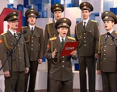 俄羅斯軍隊合唱團演唱《SKYFALL》意外造成轟動