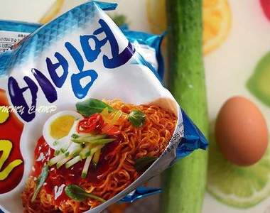 《泡麵創意料理》原來泡麵這麼多吃法~