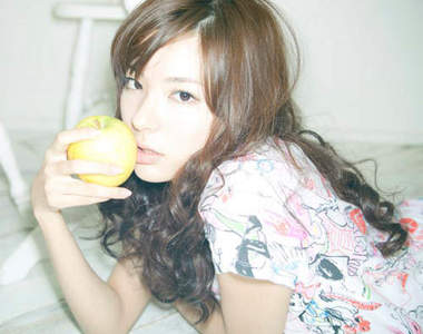 2013《環球小姐日本代表》漫畫家兼麻豆的松尾幸實勝出