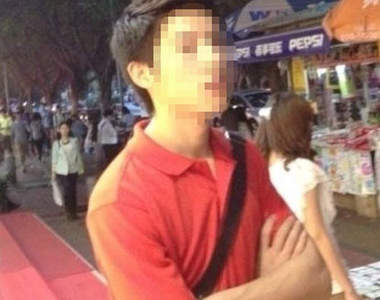 《擺攤帥哥》被驅逐不是因為太帥而是因為擺攤吧（笑）