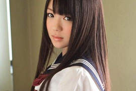 南梨央奈 一身妹系美眉形象的AV女優 南梨央奈 一身妹系美眉形象的AV女優