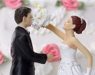 《結婚蛋糕上的小人》女生應該會挑這種的~