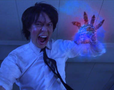 原來《靈異教師神眉真人版》是搞笑片來著的