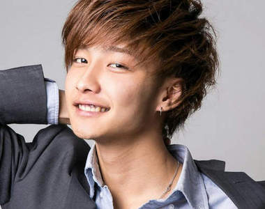 人氣讀模《三嶋時人》瘋瘋癲癲看起來好像又更可愛咧（？）