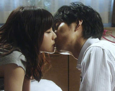 讓單身男星淪陷的《專業女友》到底是什麼樣的女友類型呢？