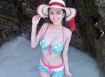 大馬草帽妹Christine Pang 超正美眉一看就知道胸多擠小 大馬草帽妹Christine Pang 超正美眉一看就知道胸多擠小