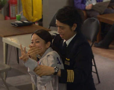 只有空服員才知道的 12 個秘密 還是不要知道的比較好(-∀-`; )