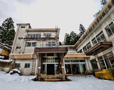 《火車餐廳廢墟》彷彿聽見"嘟嘟"七嗆七嗆的聲音