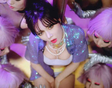 《泫雅》煽情新歌遭禁播~但MV依然性感無法檔><