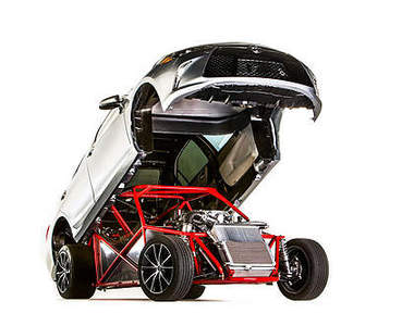 馬力850匹《Toyota Camry》狂暴現身SEMA展