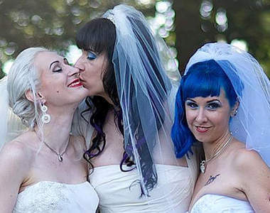 婚禮也可以《三人行》實在太前衛惹...