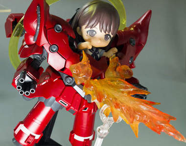 《美少女鋼彈融合進化》只要坐得進去 人人都可以成為紅色彗星？