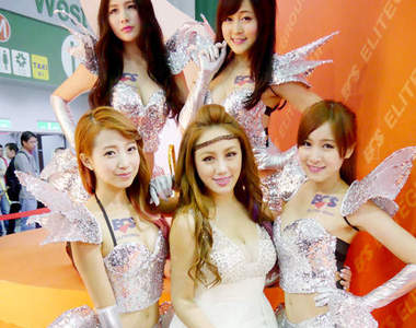 小香特派員《2014台北國際電腦展》Showgirl晚點名 ❤