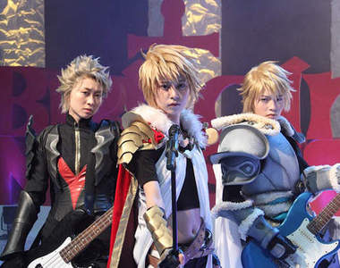 演員全女性《百萬亞瑟王真人版》Σ(゚Д゚;≡;゚д゚)