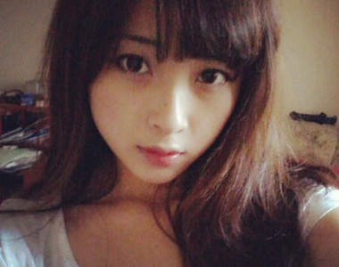 Yen　住在俄羅斯卻有一副漂亮臉蛋的越南美眉