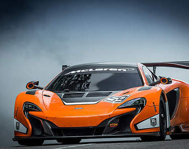限量戰車《McLaren 650S GT3》出征前先暖個身