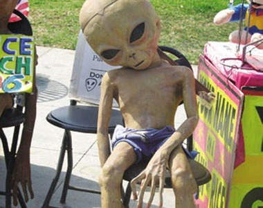 祕魯外星人屍體　40年前在墜毀的飛碟中唯一發現