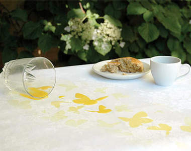 《桌巾隱藏圖案》這樣我會一直想打翻飲料啊QQ