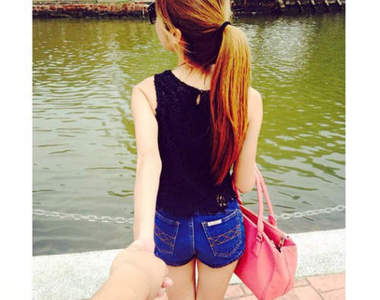 帶我走妹　超美背殺轉身正面其實也超正