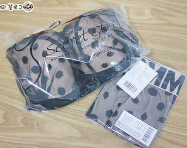 陪女友買內衣不再尷尬的《情侶用內衣褲》什麼都要一對對就是了ww