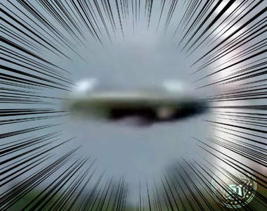 烏克蘭飛碟目擊 UFO表示:知道你們像素不好所以自己靠近一點...