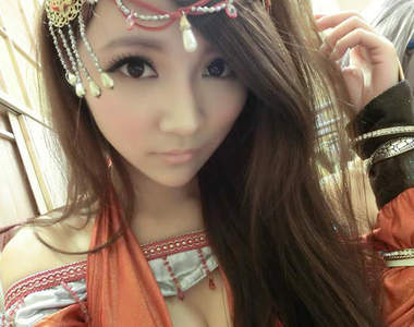 小香看正妹 ♡ 《林虹伶》神魔之塔火巫女