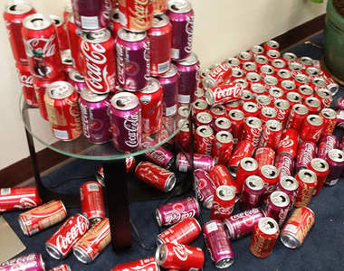 《每天喝10罐可樂的下場》這位大叔實際用身體測試給你看……