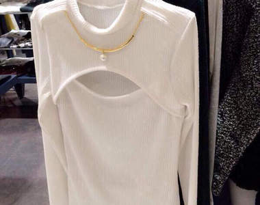 日本爆紅《開胸衣》這衣服真欺負人...沒ㄋㄟ的不能穿啊...