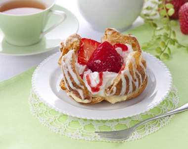 LAWSON《草莓系列甜點》讓人口水直流