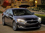2015年式《Kia Cadenza》裡裡外外新鮮升級 2015年式《Kia Cadenza》裡裡外外新鮮升級
