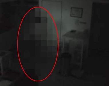 日本《都市傳傳說》獨居男人的家中攝影機出現了非常驚人的影像